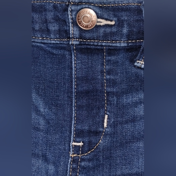 Abercronbie Girls Distressed Jeans Size 13/14 Slim Fit Jegging Style EUC - Picture 3 of 7